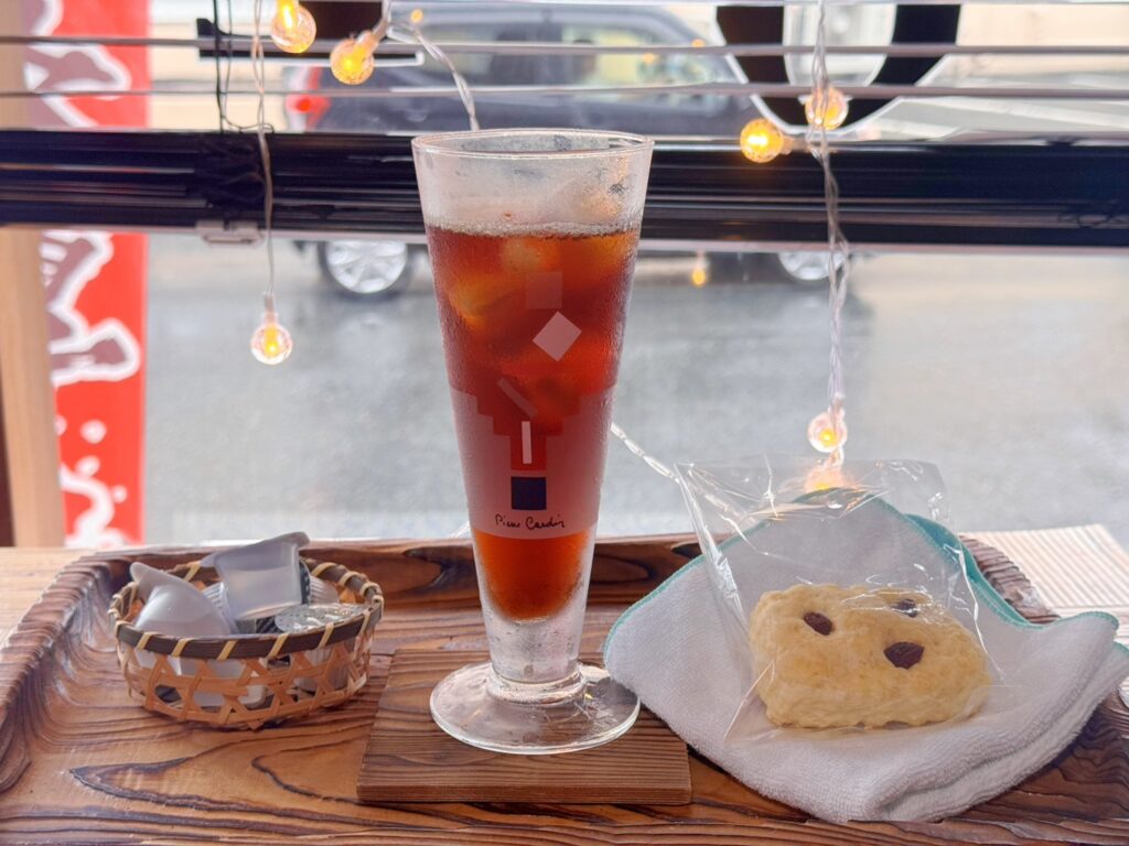 雨の日もほっと一息🐈